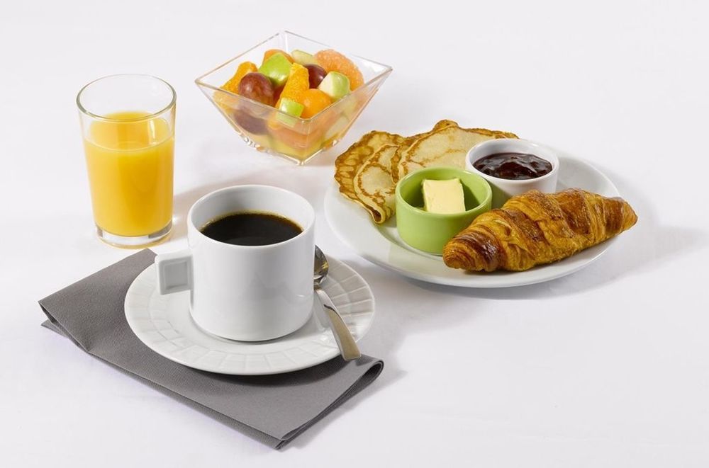 Brit Hotel Dinan - Taden Servicios foto